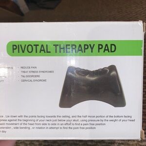 Pivotal therapy pad